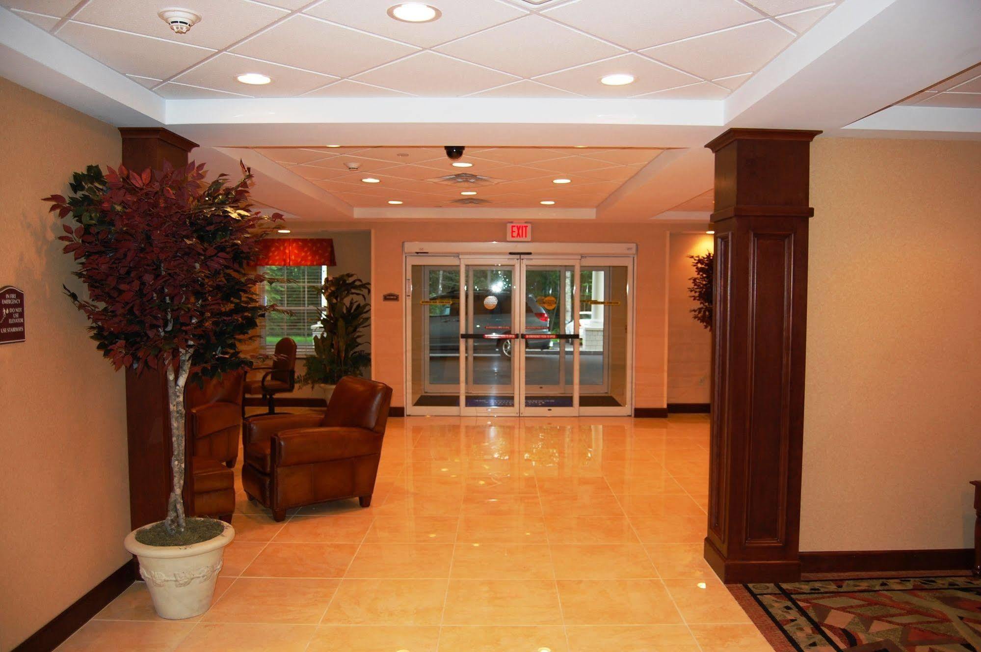 Comfort Inn & Suites Scarborough-Portland Екстериор снимка